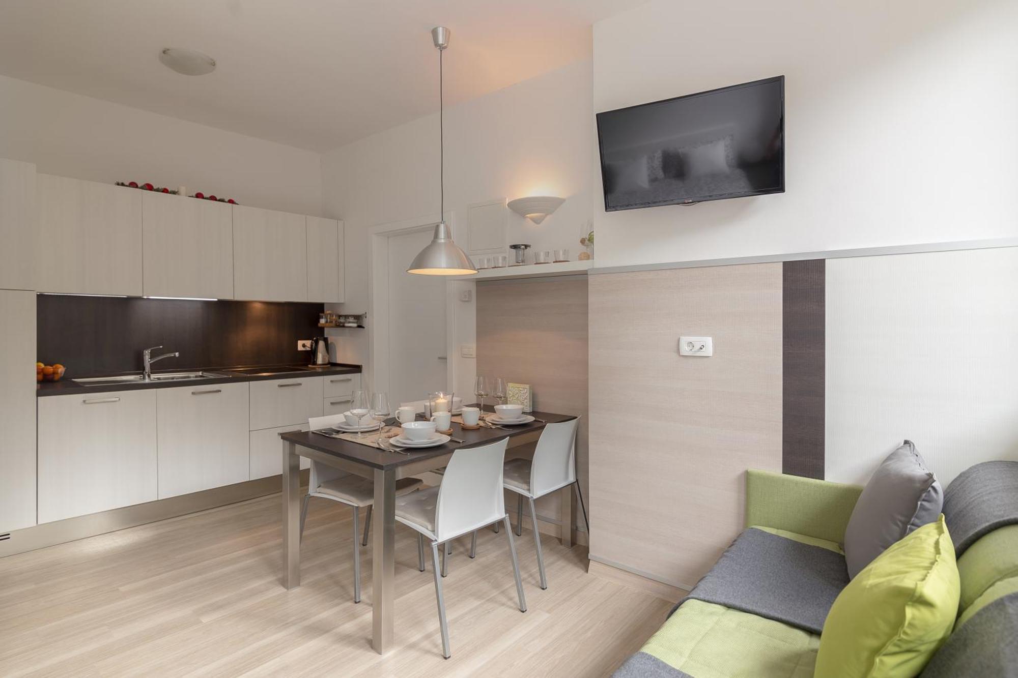 Apartments Smreka كْرانْيِسكا غورا المظهر الخارجي الصورة